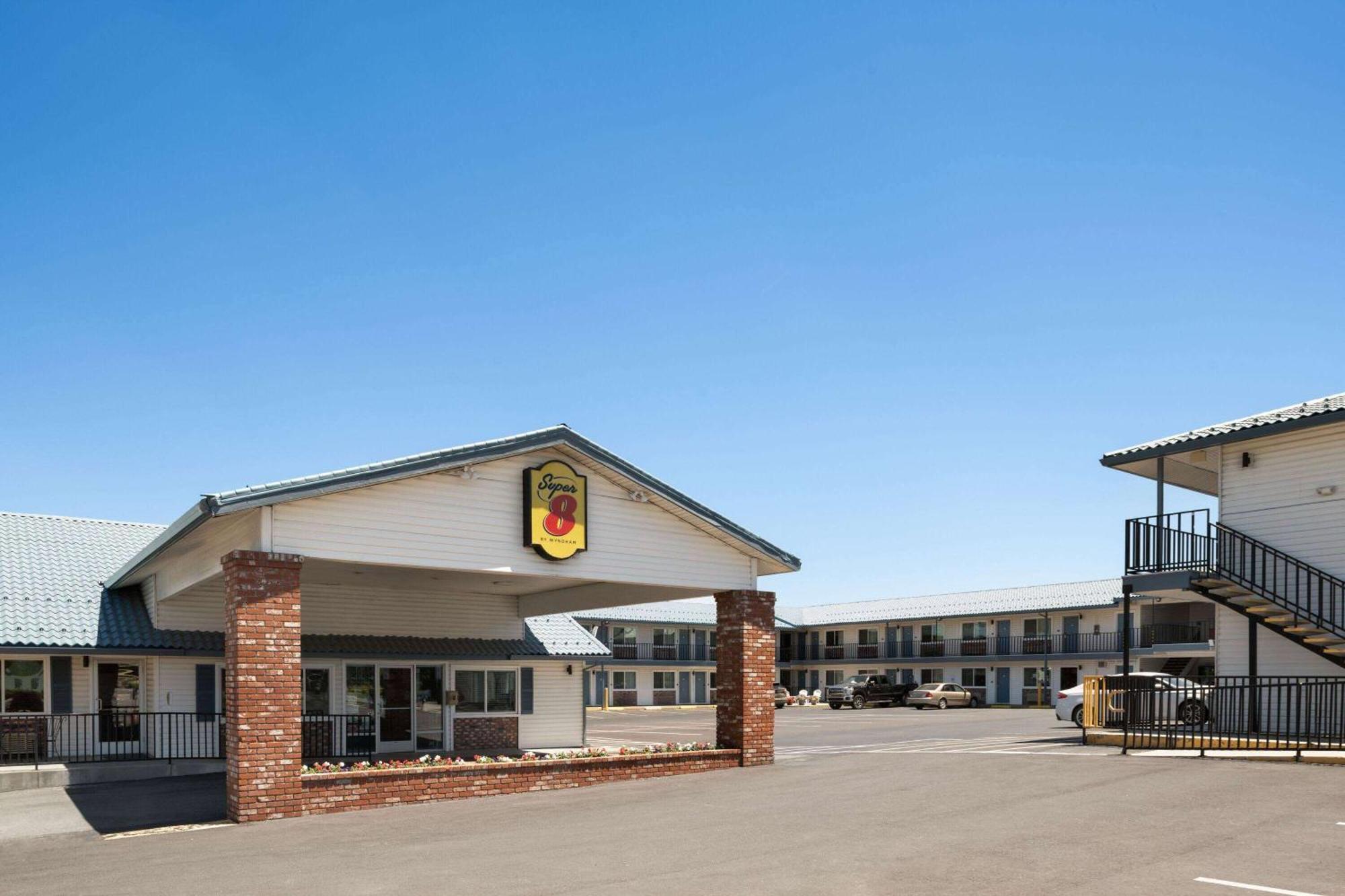 Super 8 by Wyndham Susanville Exteriör bild